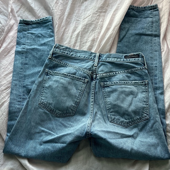 Citizens of humanity light wash high waisted straight jeans - Picture 2 of 3